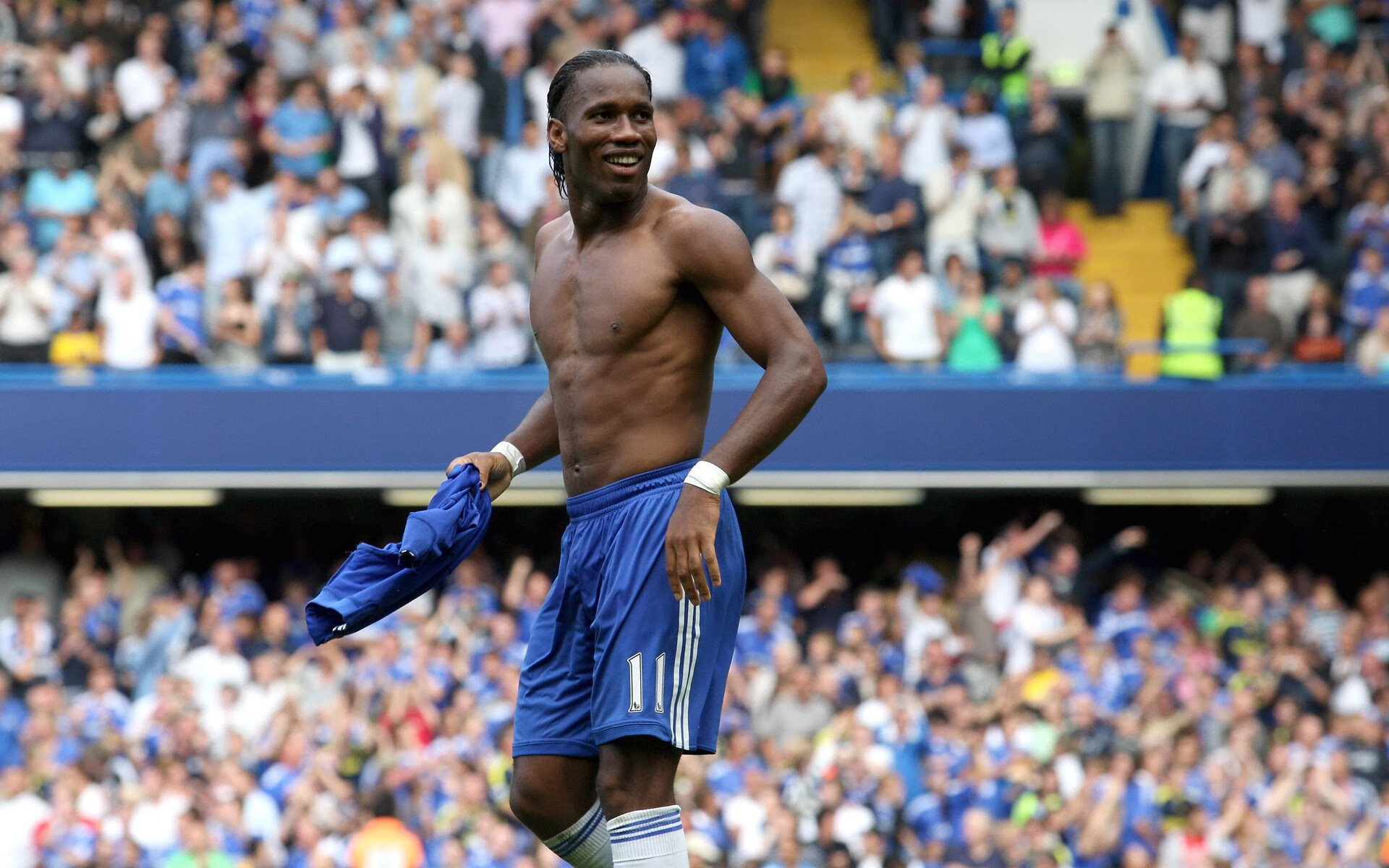 欧冠巅峰对决,皇马逆转曼城挺进决赛,本泽马梅开二度封神